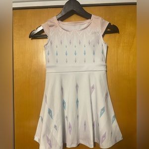 Girls size 6 Elsa (frozen 2) dress